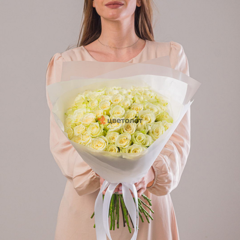 Букет из 51 белой розы 40 см 