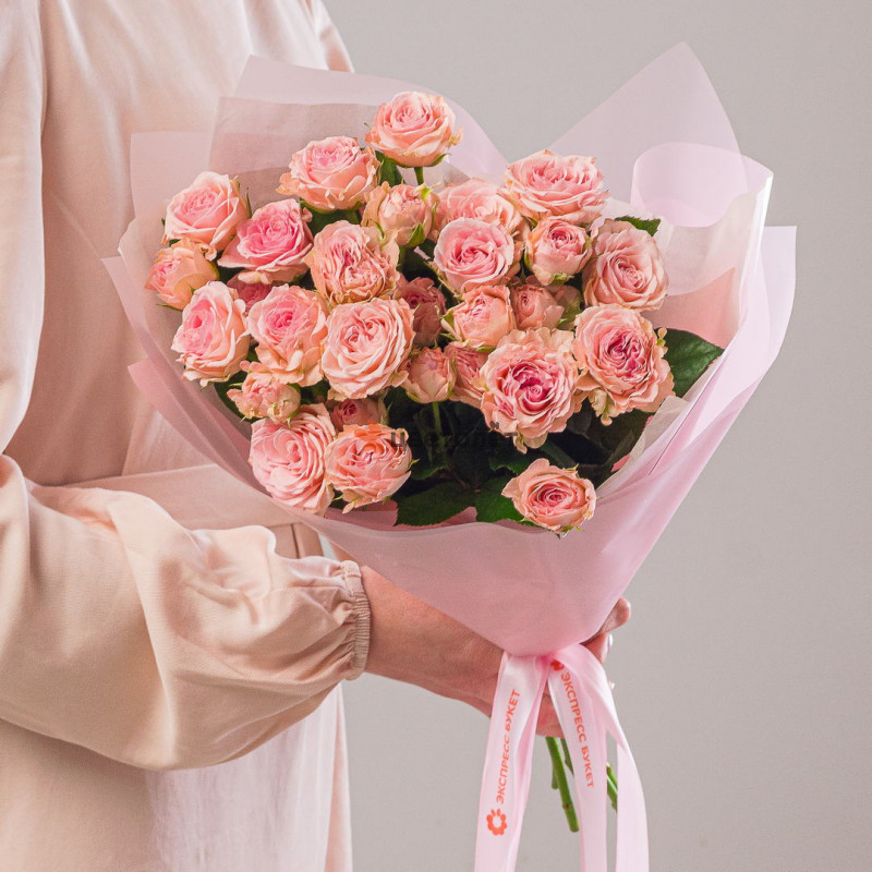 7 кустовых роз