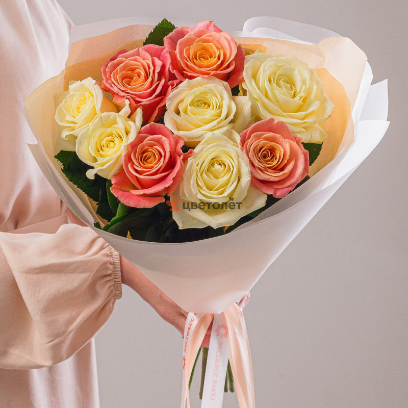 Микс роз белые+розовые 9шт